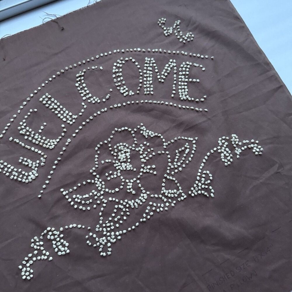 Vtg WELCOME Completed Quilt Pillow Block Candlewicking French Knots 18x18